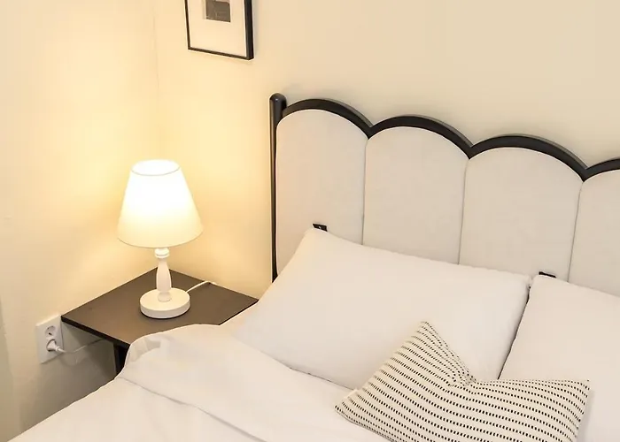 Hongdae New 3br 2bath Large Family I Elevator I Park View I Spacious 101m2 アパート ソウル特別市