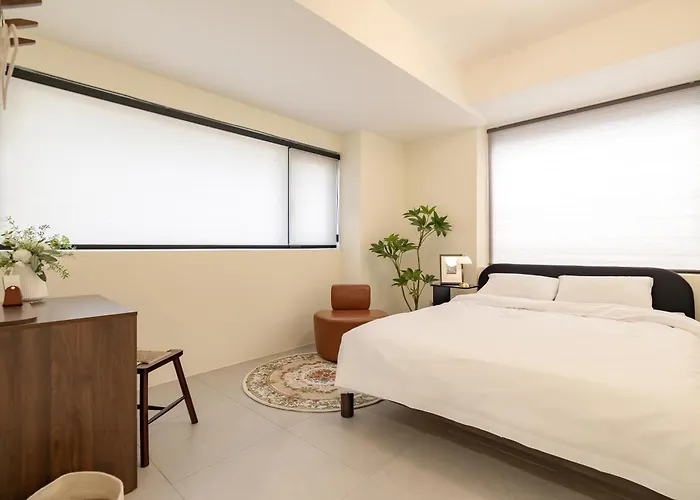 アパート Hongdae New 3br 2bath Large Family I Elevator I Park View I Spacious 101m2